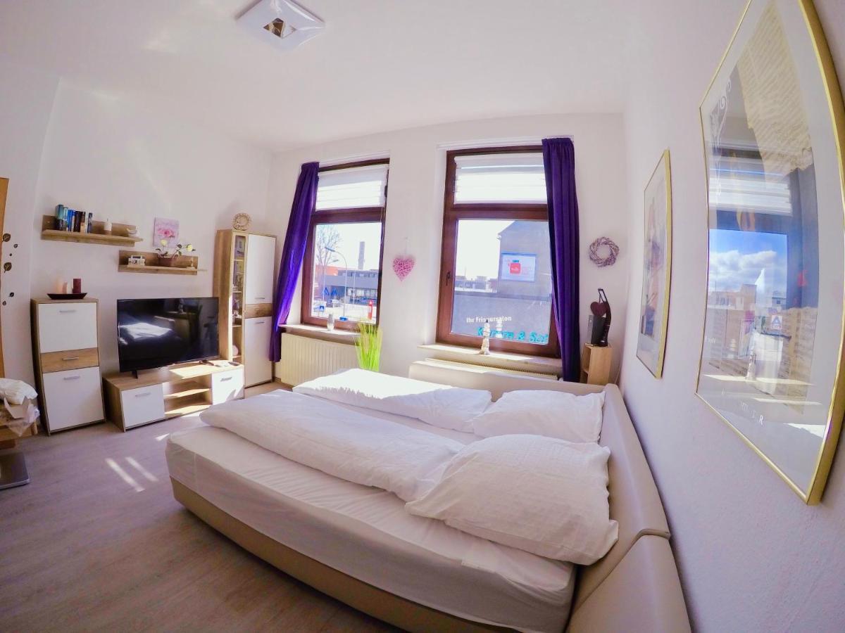 Vivid - Studioapartment Mit Balkon - Netflix - Wlan فيلهلمسهافن المظهر الخارجي الصورة