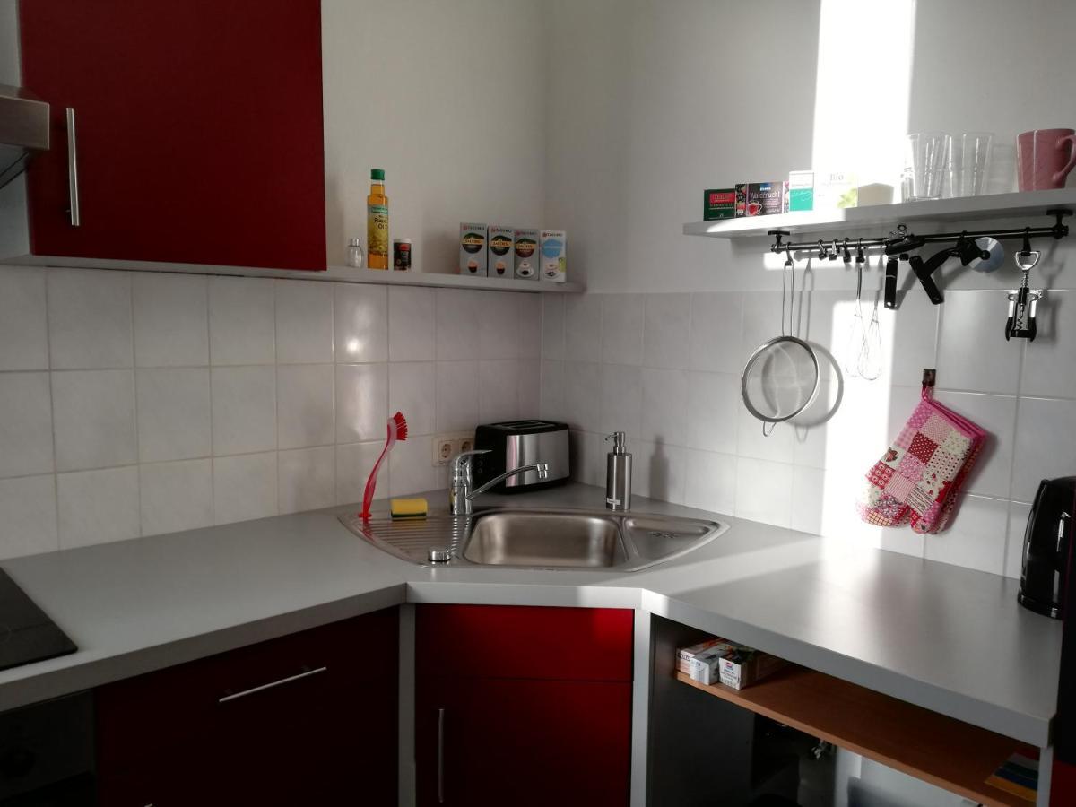 Vivid - Studioapartment Mit Balkon - Netflix - Wlan فيلهلمسهافن المظهر الخارجي الصورة